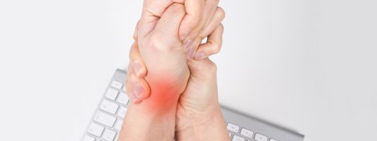 4 Ways to Reduce Carpal Tunnel Pain